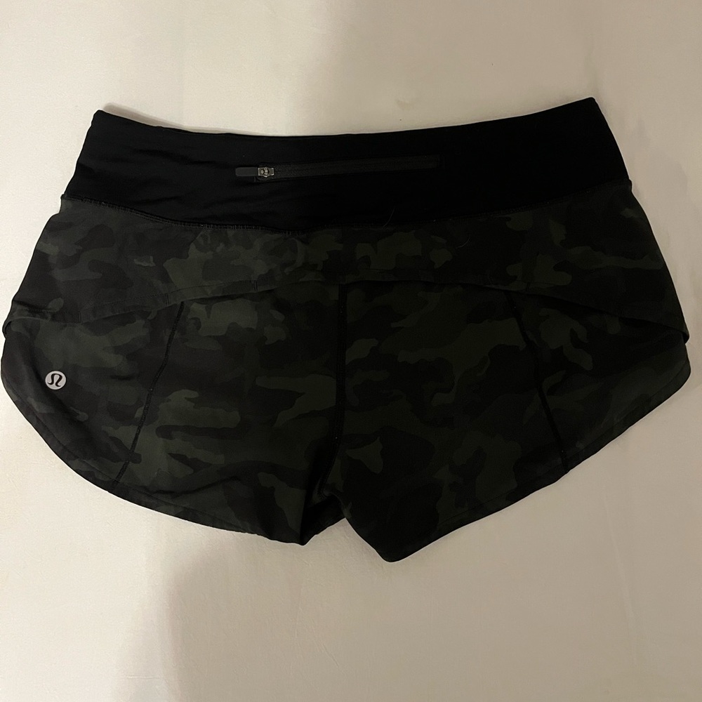 lululemon speed shorts - size 6